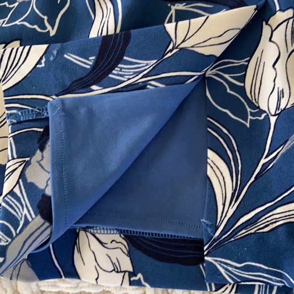 Banana Republic Floral Pencil Skirt Sz 4 - Picture 8 of 12